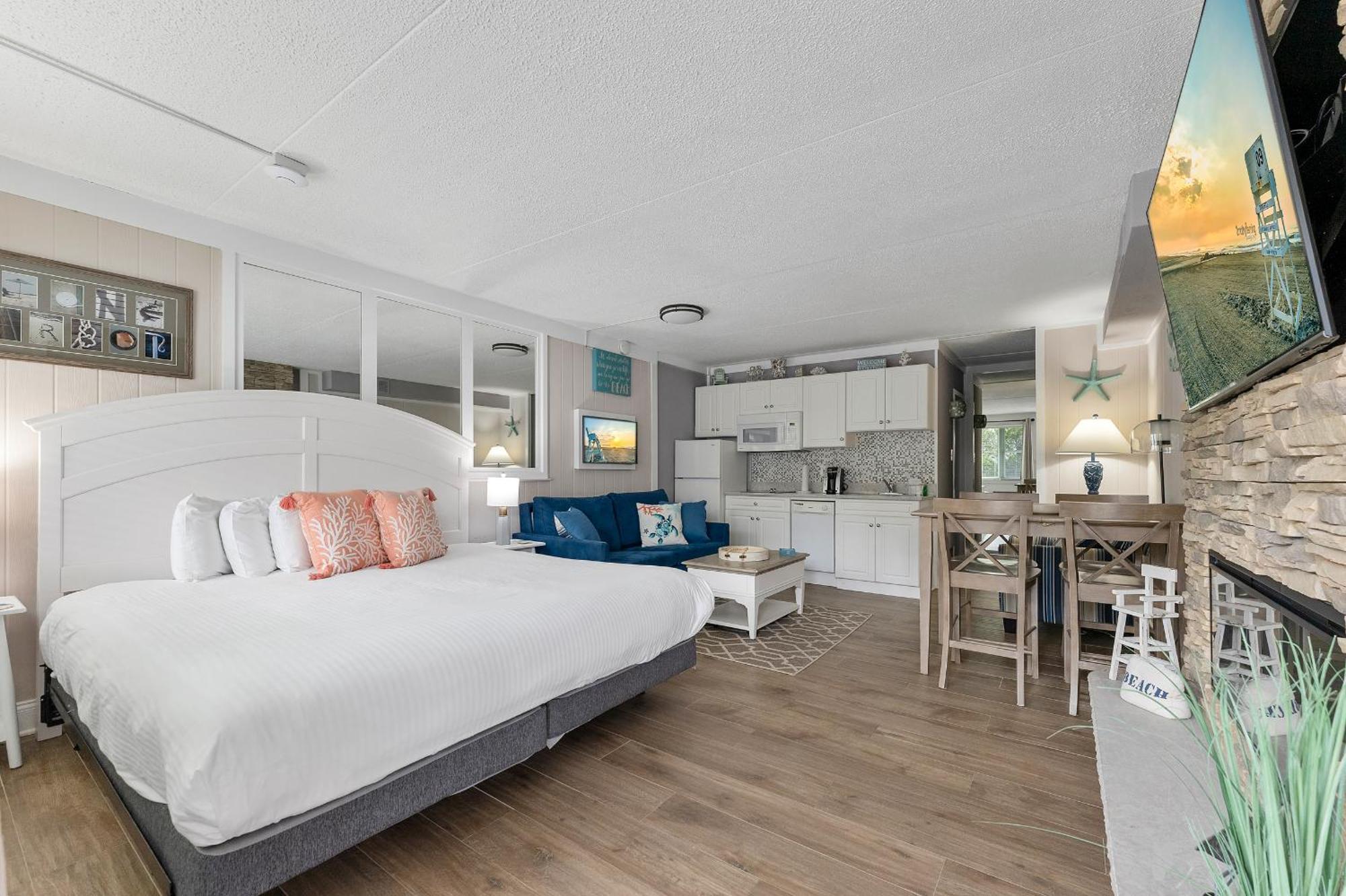 Beachcomber Resort Avalon Buitenkant foto